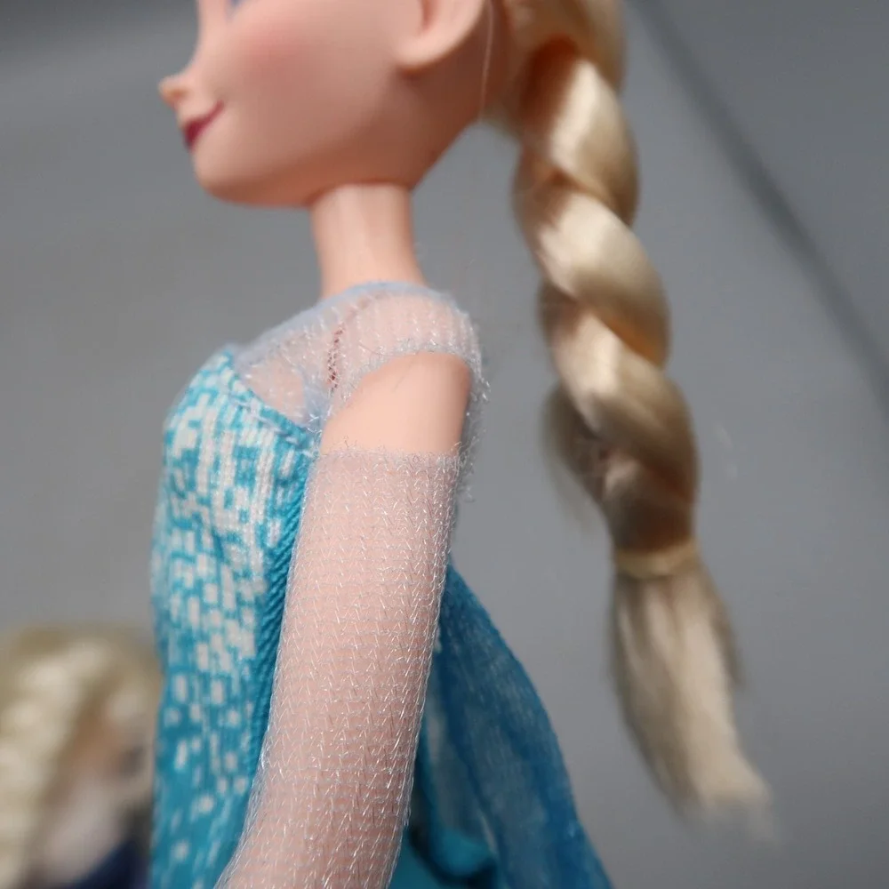 Disney Princess Fashion Doll Frozen Elsa Sparkly Blue‎ Dress Lot of 2 Toy